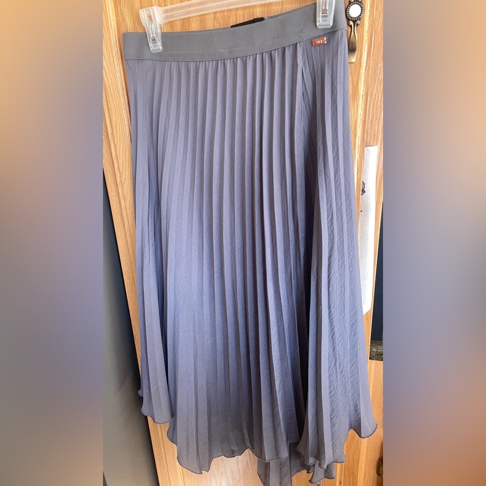 Escada Pleated Midi Skirt in grey